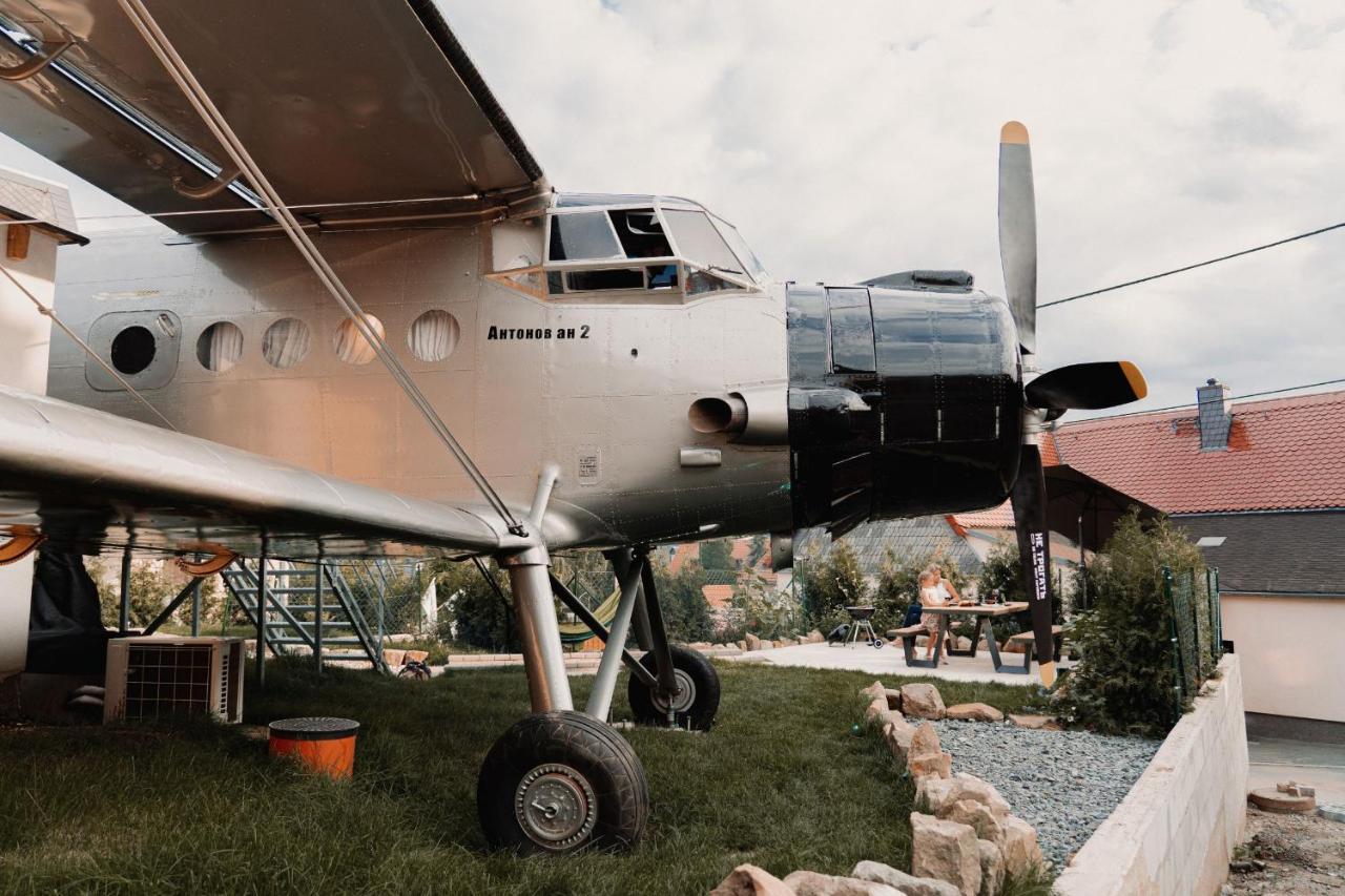 Botel Antonov Im Garten - Flugzeug-ferienwohnung Altendorf (Sebnitz)